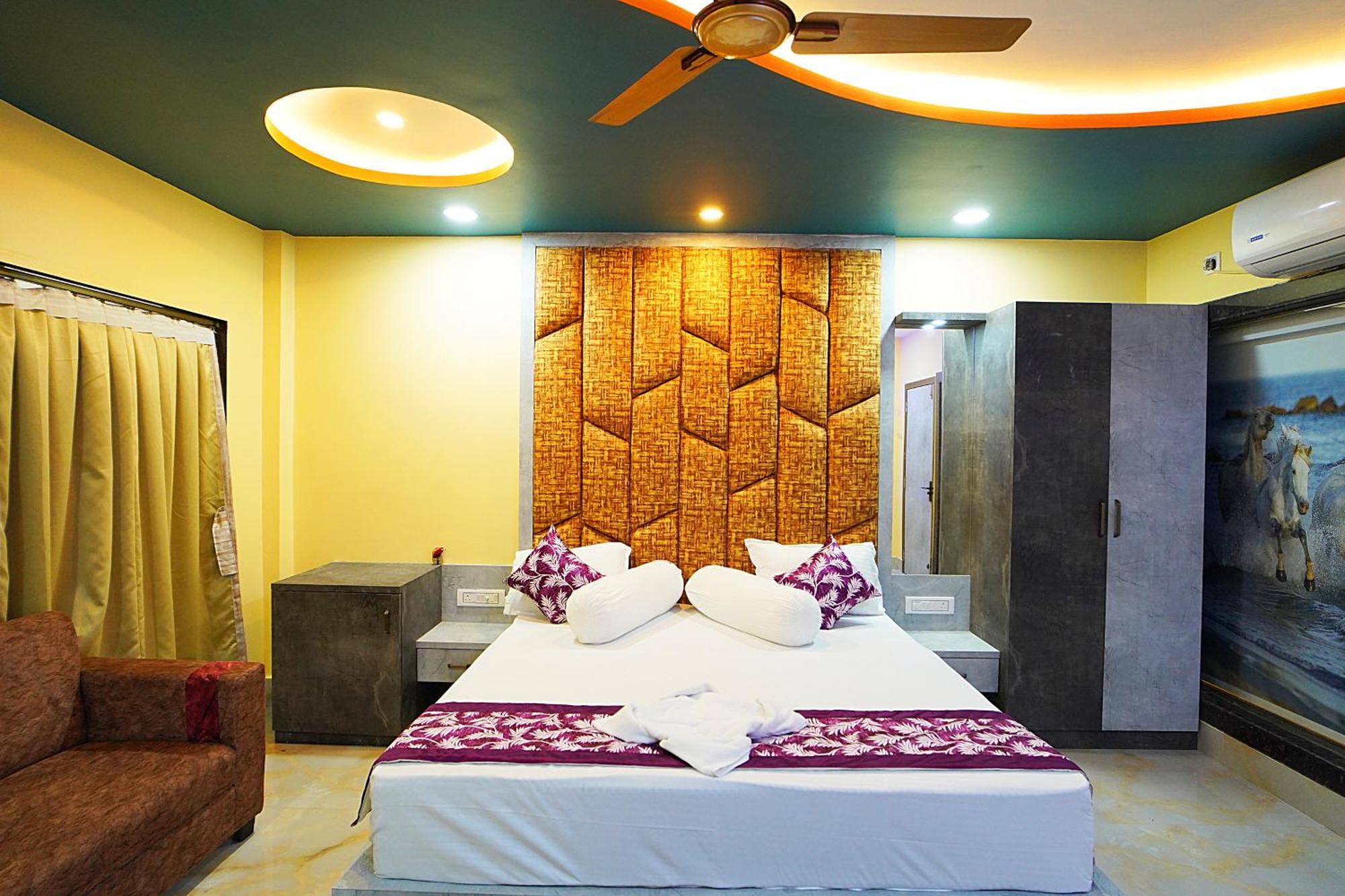 Goa Beach Resort On Beach Mandarmani Exterior foto