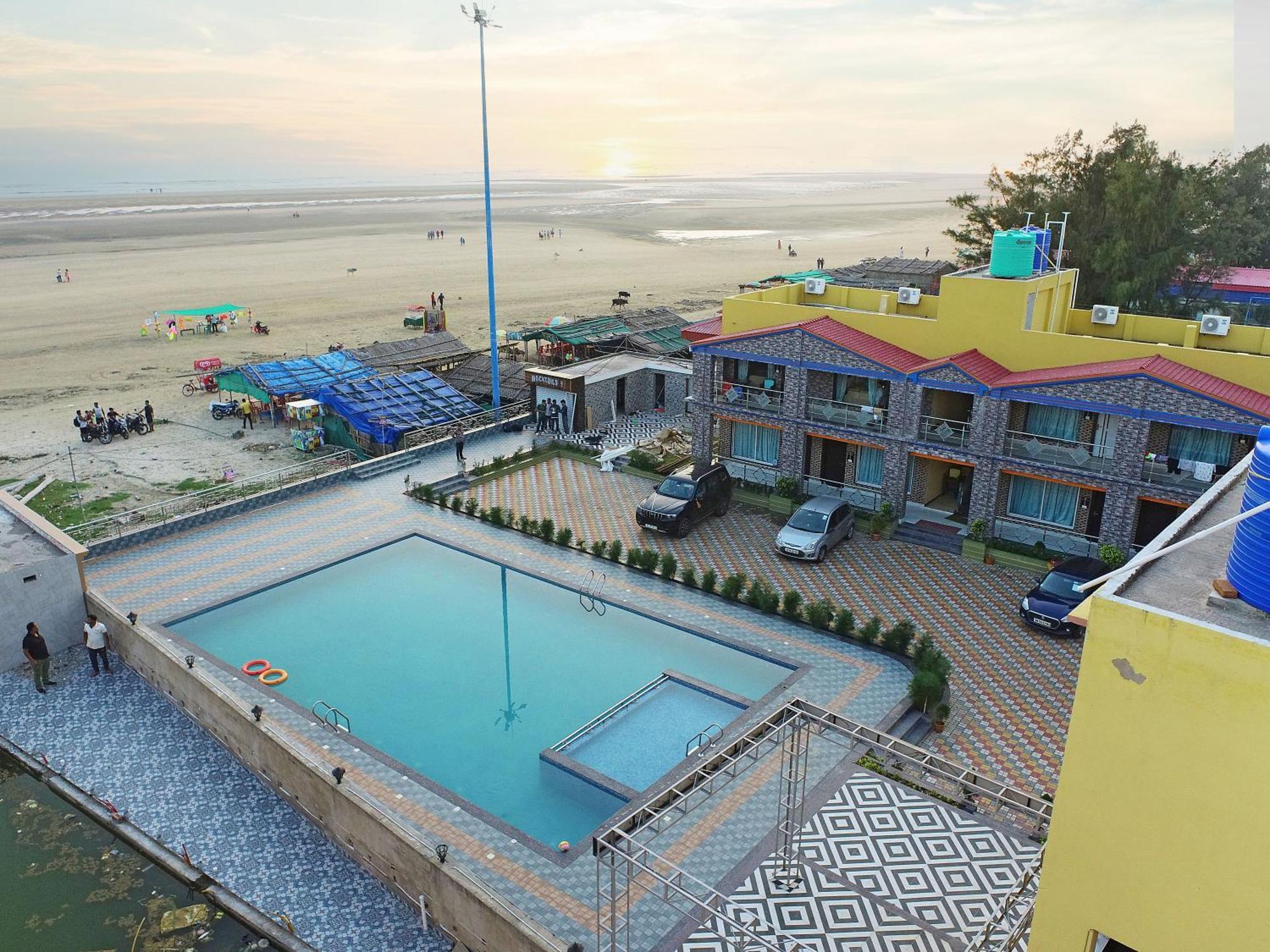 Goa Beach Resort On Beach Mandarmani Exterior foto